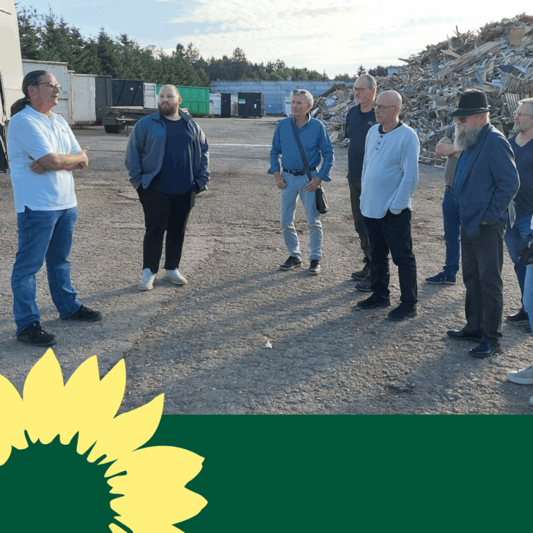 Betriebsbesichtigung und Fachaustausch der Zollernalb-Grünen  im Entsorgungsunternehmen Bogenschütz 