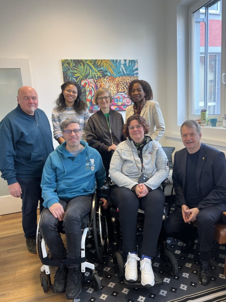 Franziska Brantner besucht Verein für Antidiskriminierungsarbei Zollernalbkreis (AdiZ e.V.)